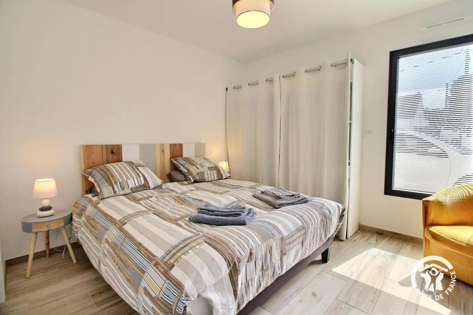 קיברון La Maison De Kervozes בית נופש
